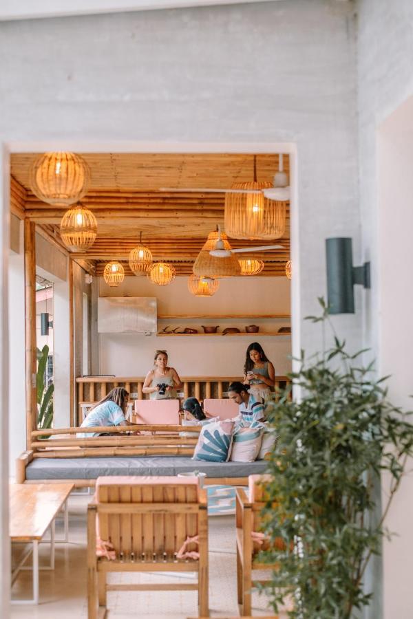 Happiness Hostel Siargao جنرال لونا المظهر الخارجي الصورة